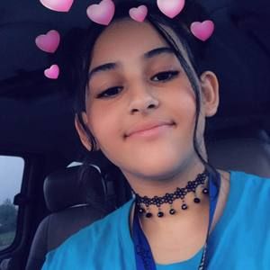 Meet your Posher, Alicia